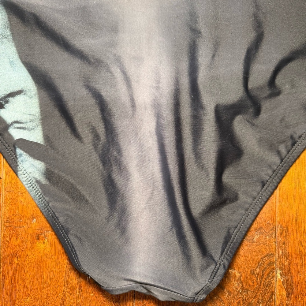 Hurley L black one piece - Picture 14 of 15